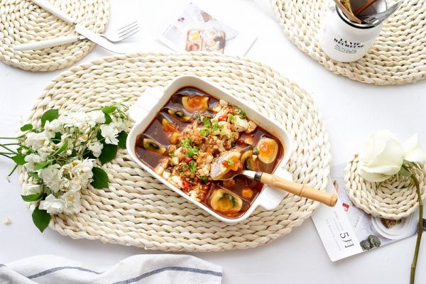 黄金皮蛋拌豆腐