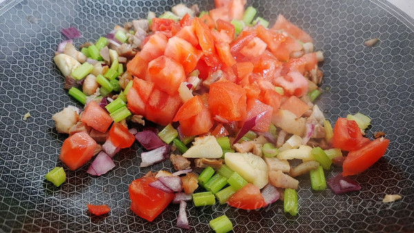 碎肉炸酱干拌面