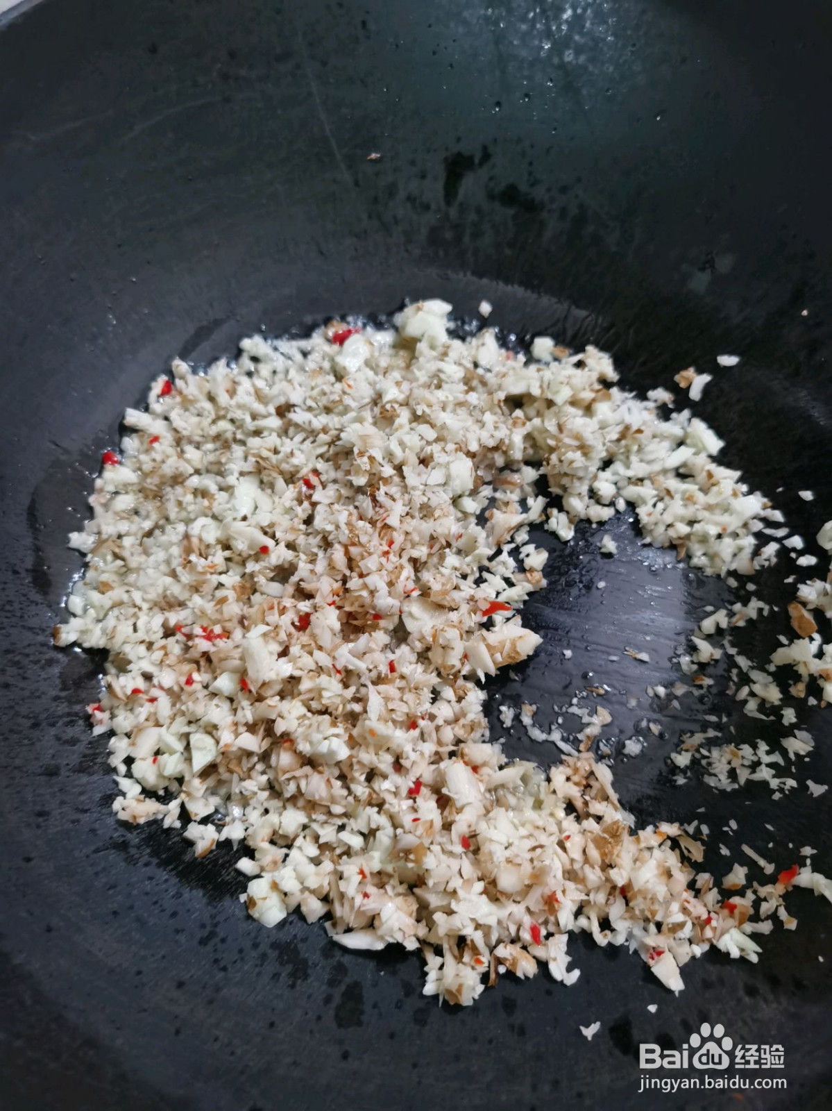 沙姜爆炒鱿鱼的做法