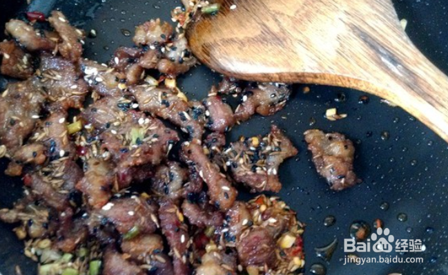 孜然羊肉怎么做更香？