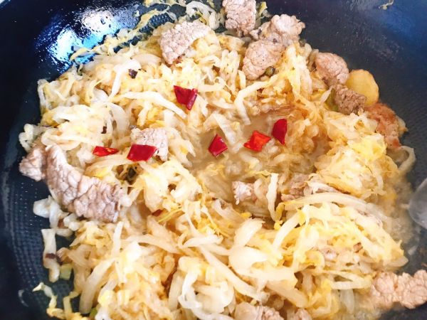 酸菜猪肉炖粉条