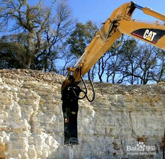 破碎锤怎么换炮杆教程