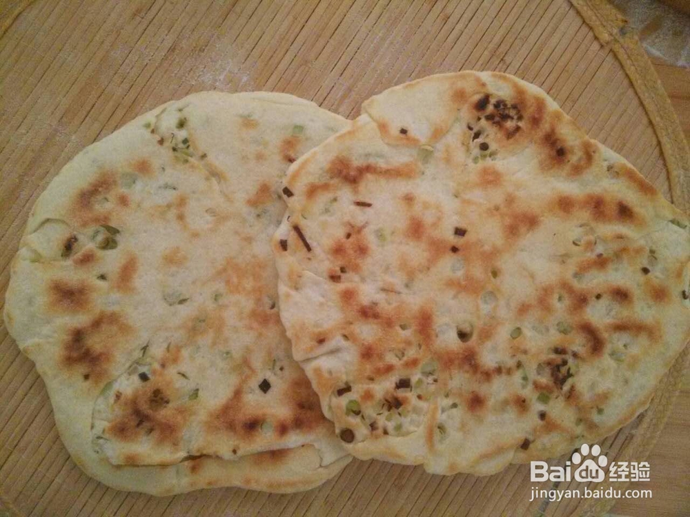 如何制作香喷喷的发面葱油饼