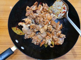 如何做出一份好吃的的红烧牛肉