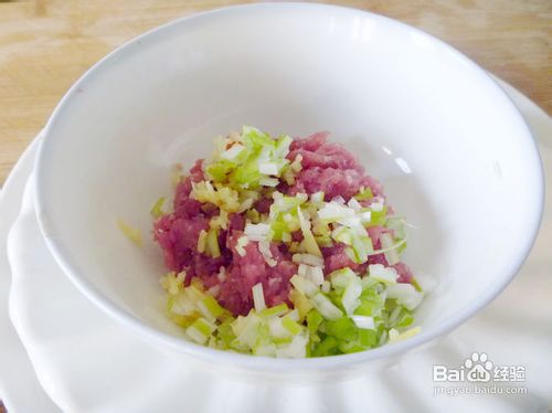 【怡汝私房简单宴客菜】五彩榨菜珍珠丸子