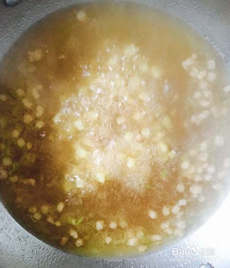 五花肉鸡蛋土豆疙瘩汤的做法