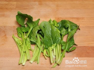 如何做出家常菜系列之菠菜炒金针菇