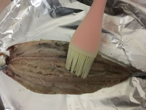 蒲烧香烤秋刀鱼