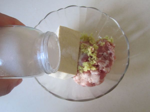 青菜豆腐丸子汤