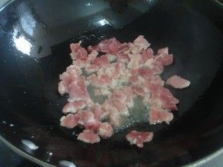 家常菜●黑木耳炒肉（黑木耳炒肉的做法窍门）[图]