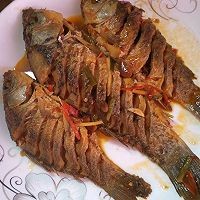 如何制作红烧鲫鱼