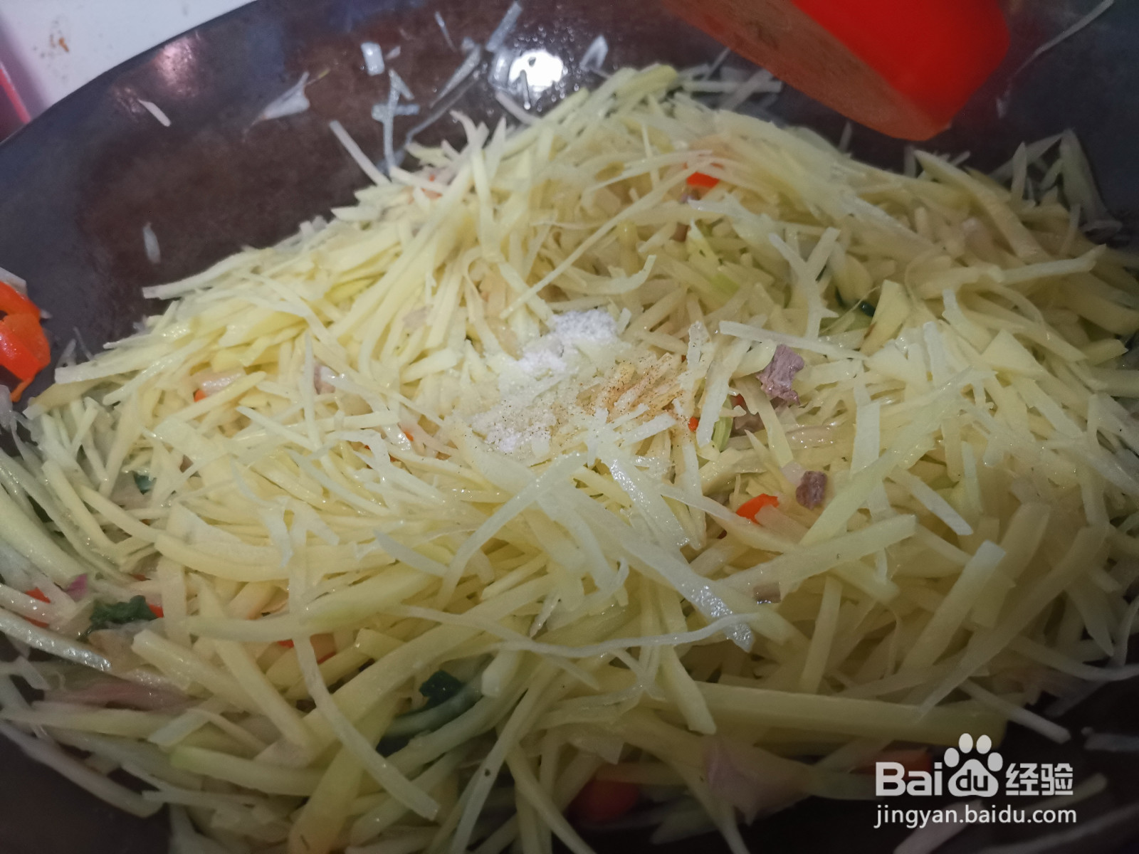 洋葱末炒土豆丝