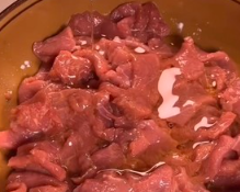 小炒牛肉怎么做？