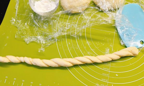 蜂蜜奶香大麻花