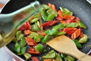 鲜美营养：小炒鱿鱼