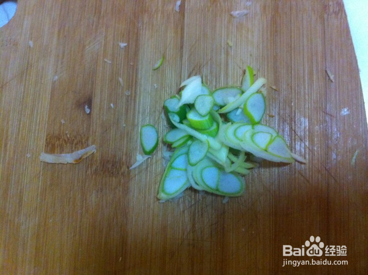 白菜烩饼丝的家常做法