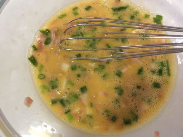 香葱培根鸡蛋饼