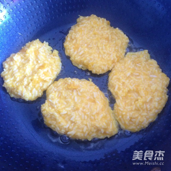 南瓜米饭煎蛋饼