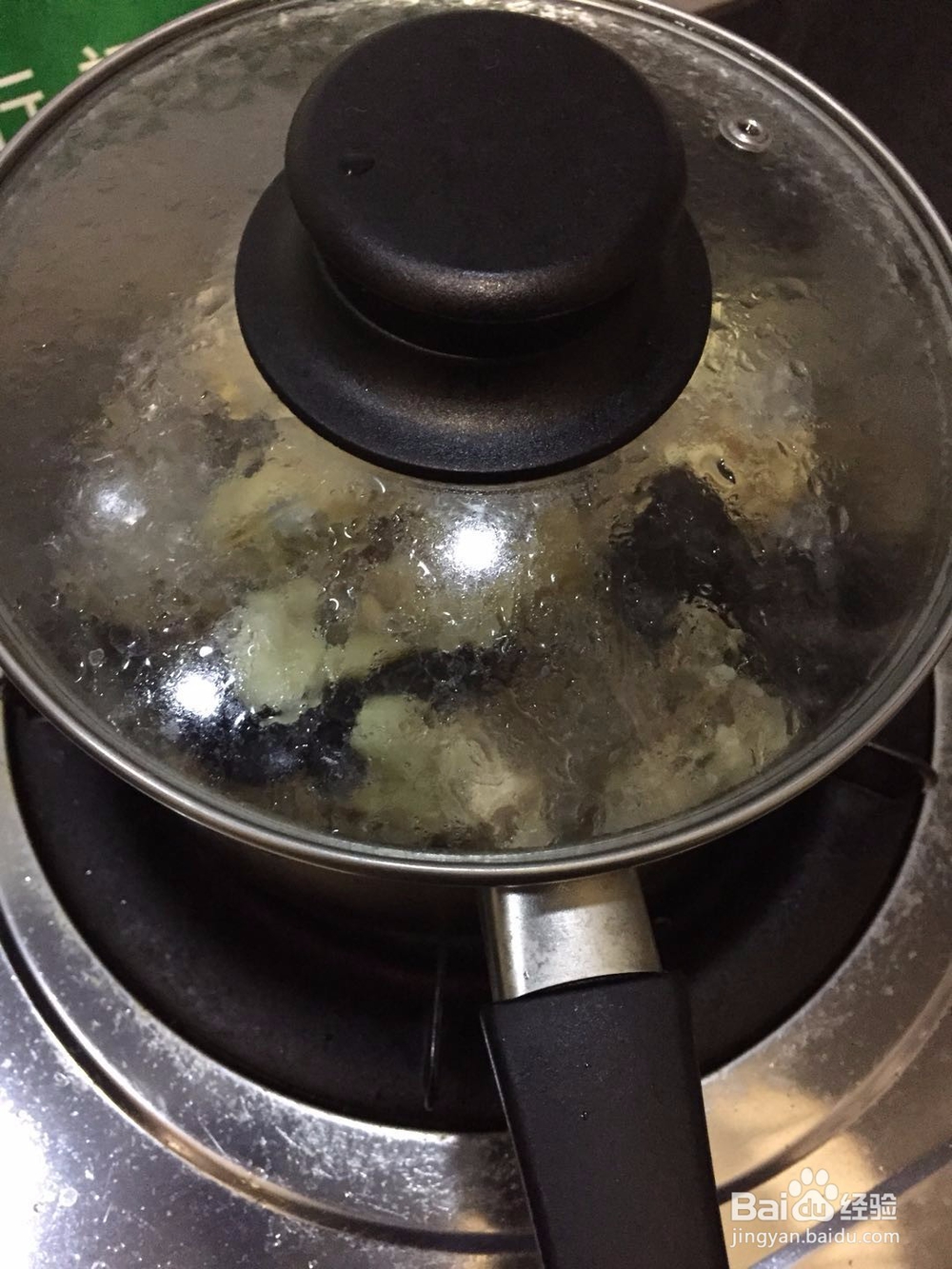 木耳红烧琵琶腿的做法