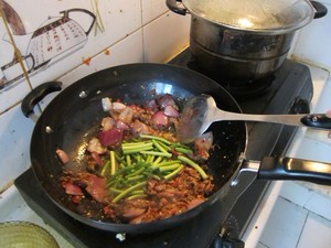 牛肉炒饭的做法