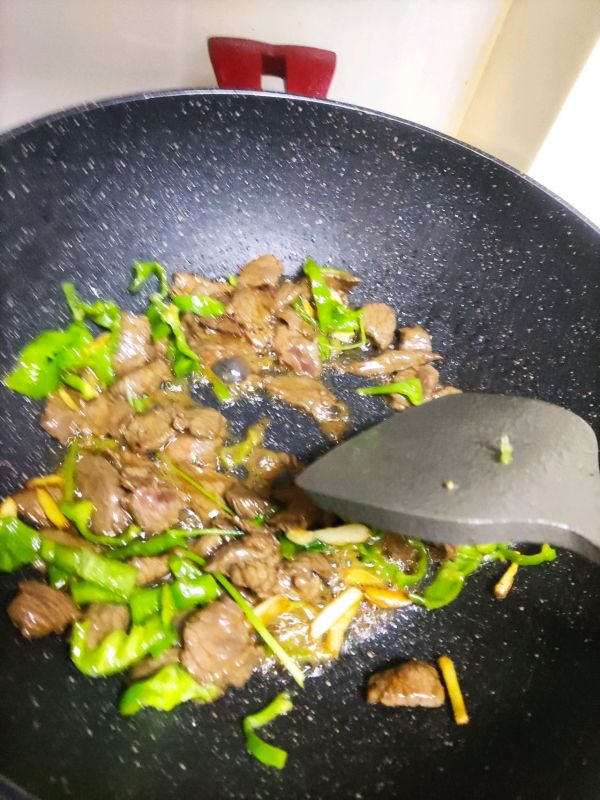 香菜小炒黄牛肉