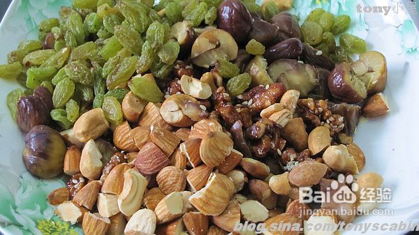 六一给孩子的礼物--营养丰富的坚果面包