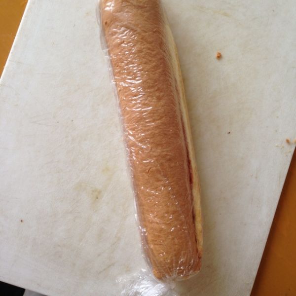 草莓戚风蛋糕卷