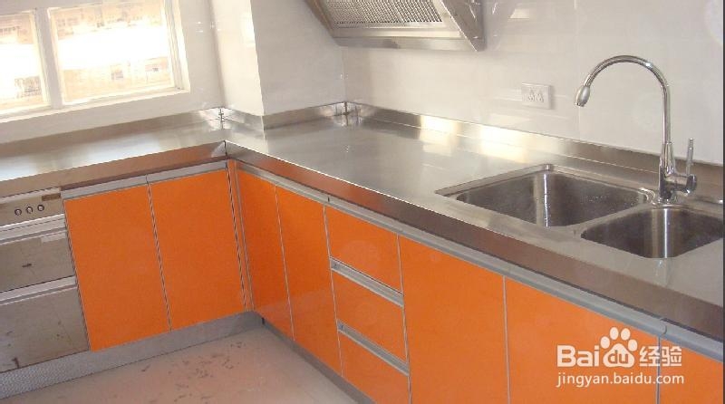 厨房不锈钢台面的清洁保养技巧