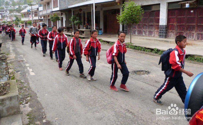疫情期间，开学后师生上下学路上如何注意防护