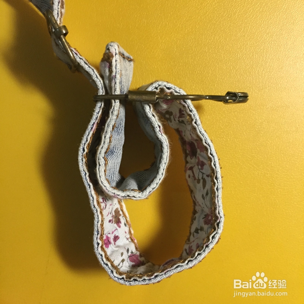 如何安装背带裤背带扣-百度经验