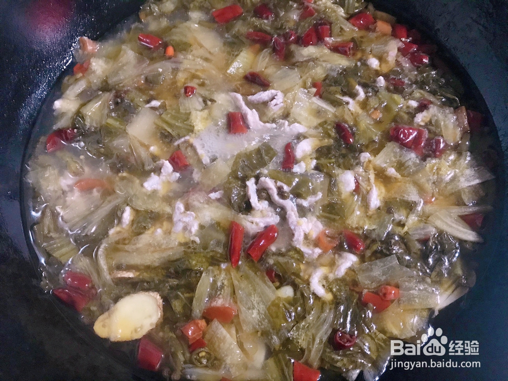 抢着吃的酸菜肉丝米线