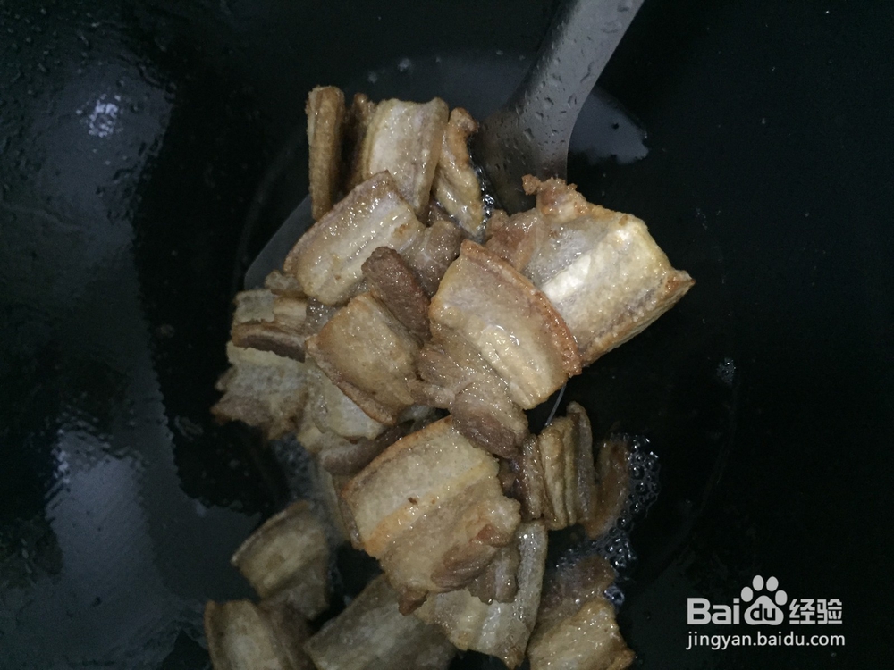 手撕包心菜炒五花肉的简单之法