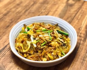 东北特色菜白菜炖粉条
