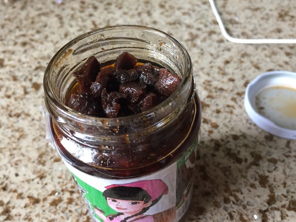 香菇酱炒饭的做法