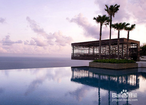 世界上最奢华的十大游泳池