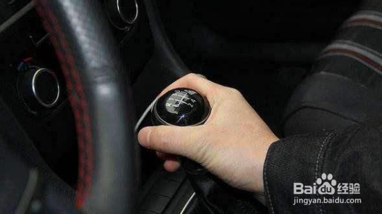 为什么汽车有人不喜欢手动挡？