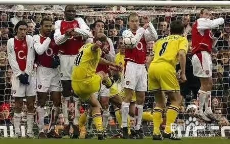 提到豪华的人墙只想到了皇马?不止呢