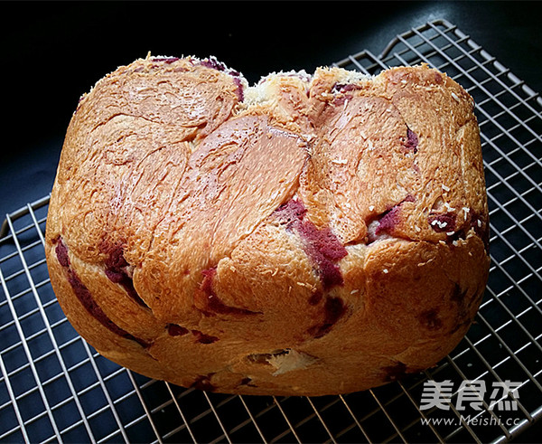 紫薯椰蓉辫子面包