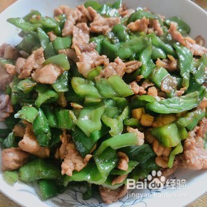 青椒炒肉的做法