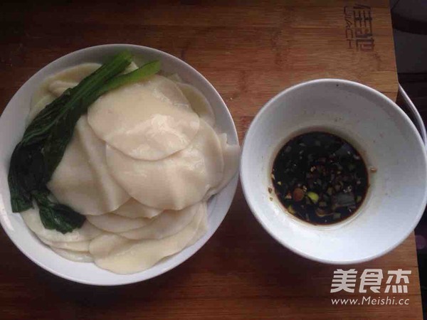 蘸汁饺子皮的做法
