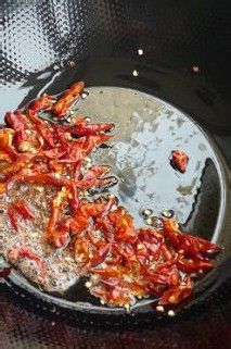 蒜爆鱼--3步搞定风靡徐州多年的蒜爆鱼