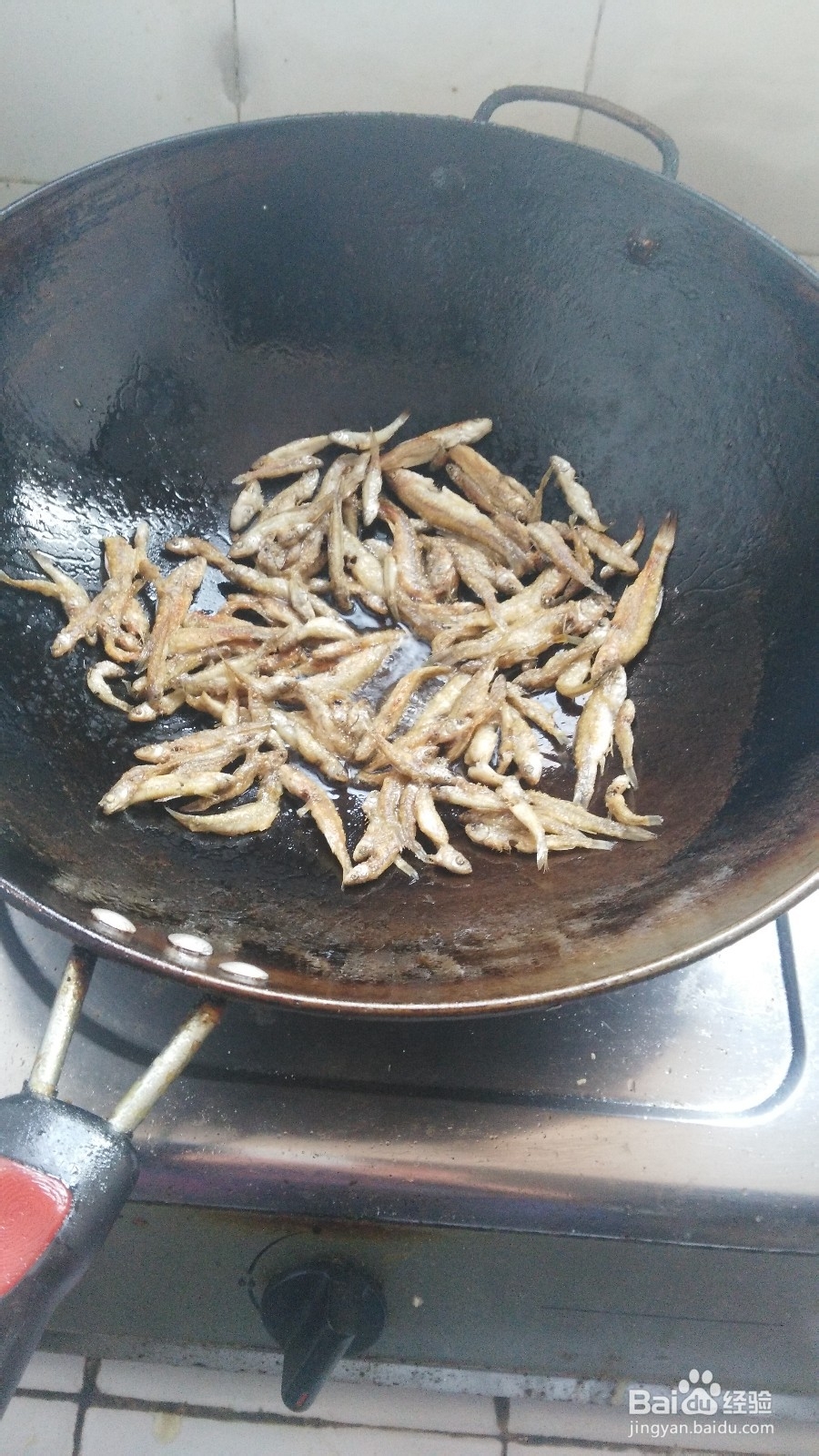 怎样做小鱼美味好吃?