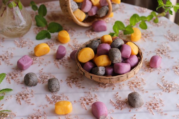 #网红美食我来做#迷你三色馒头