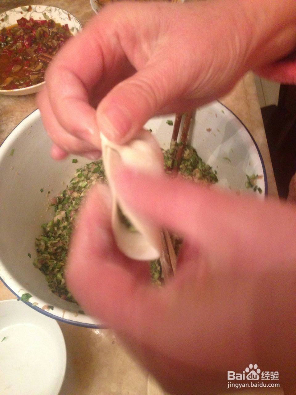 怎么自己亲手包饺子~~