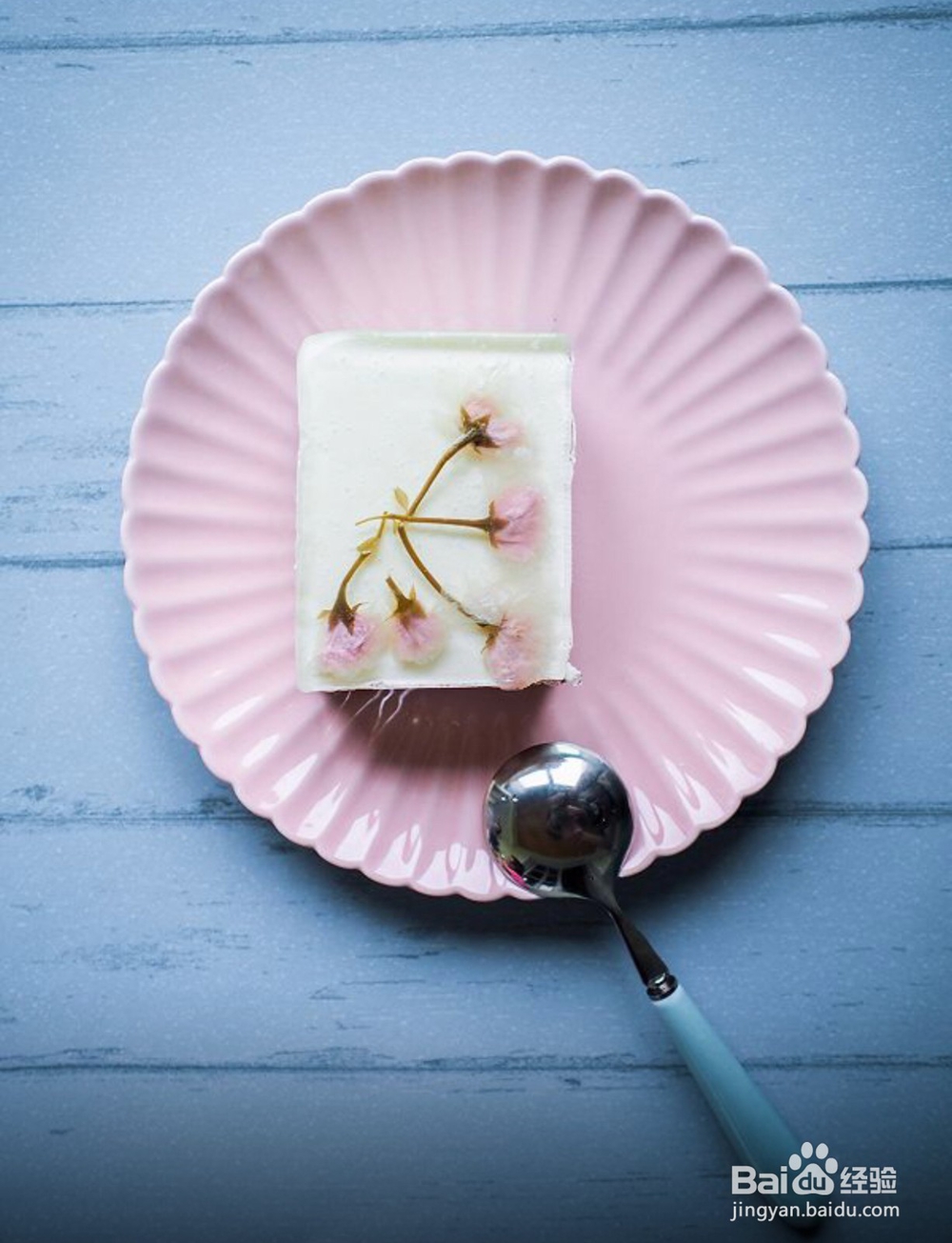 樱花牛奶慕斯蛋糕的做法