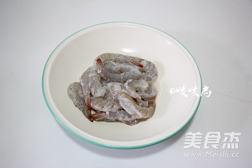 芦笋虾球的做法