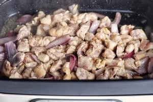 怎么做零难度的米饭杀手「超浓郁日式咖喱鸡」