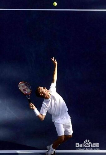 打网球如何避免发球双误