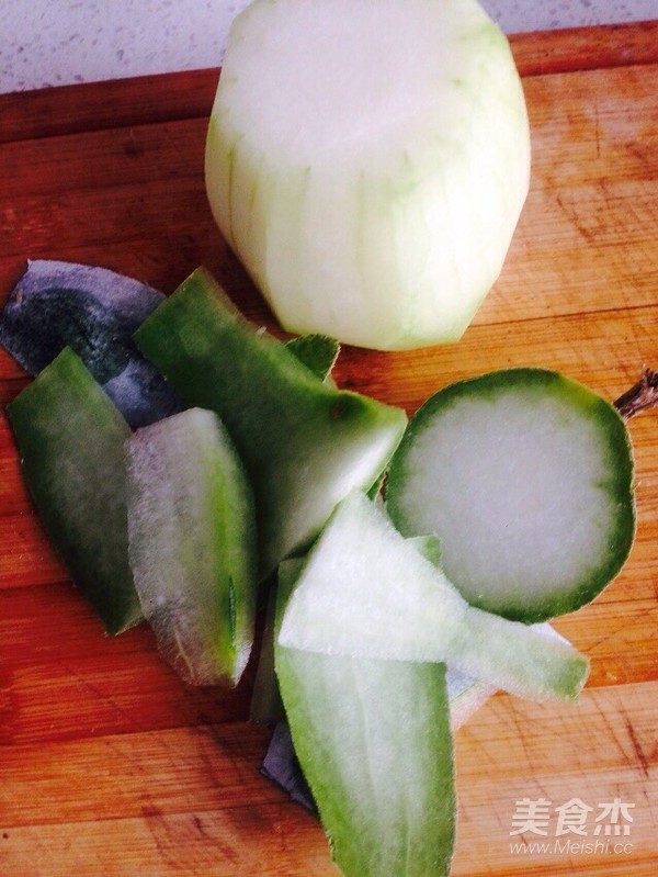 冬瓜莲子绿豆桂圆枸杞红枣汤