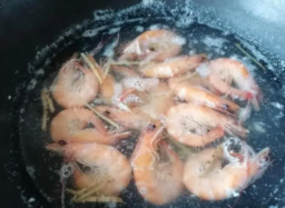 如何做鲜虾面